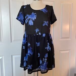Like Mynded Women's Floral Babydoll Mini Dress, size XS